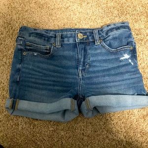 American Eagle short